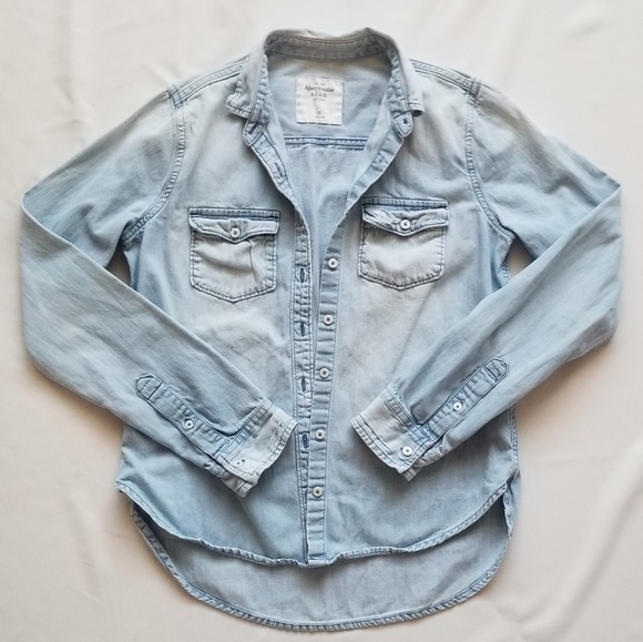 Abercrombie & Fitch Jean Jacket - Picture 2 of 4